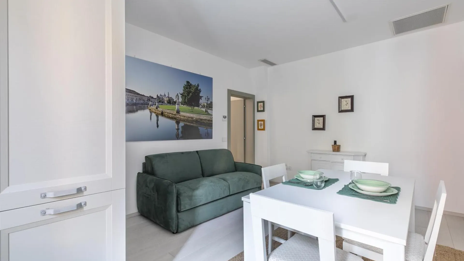 Apartment Ferienwohnung Secret Rose Garden In The Heart Of Padua