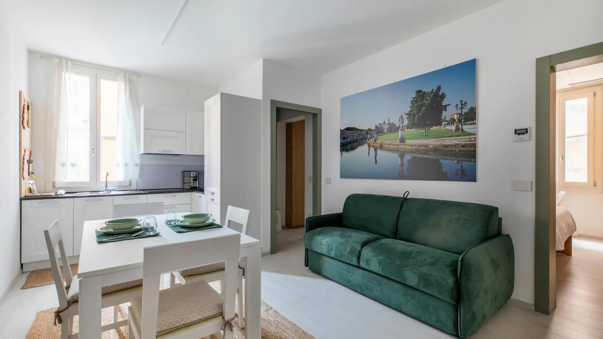 Ferienwohnung Secret Rose Garden In The Heart Of Padua Apartment