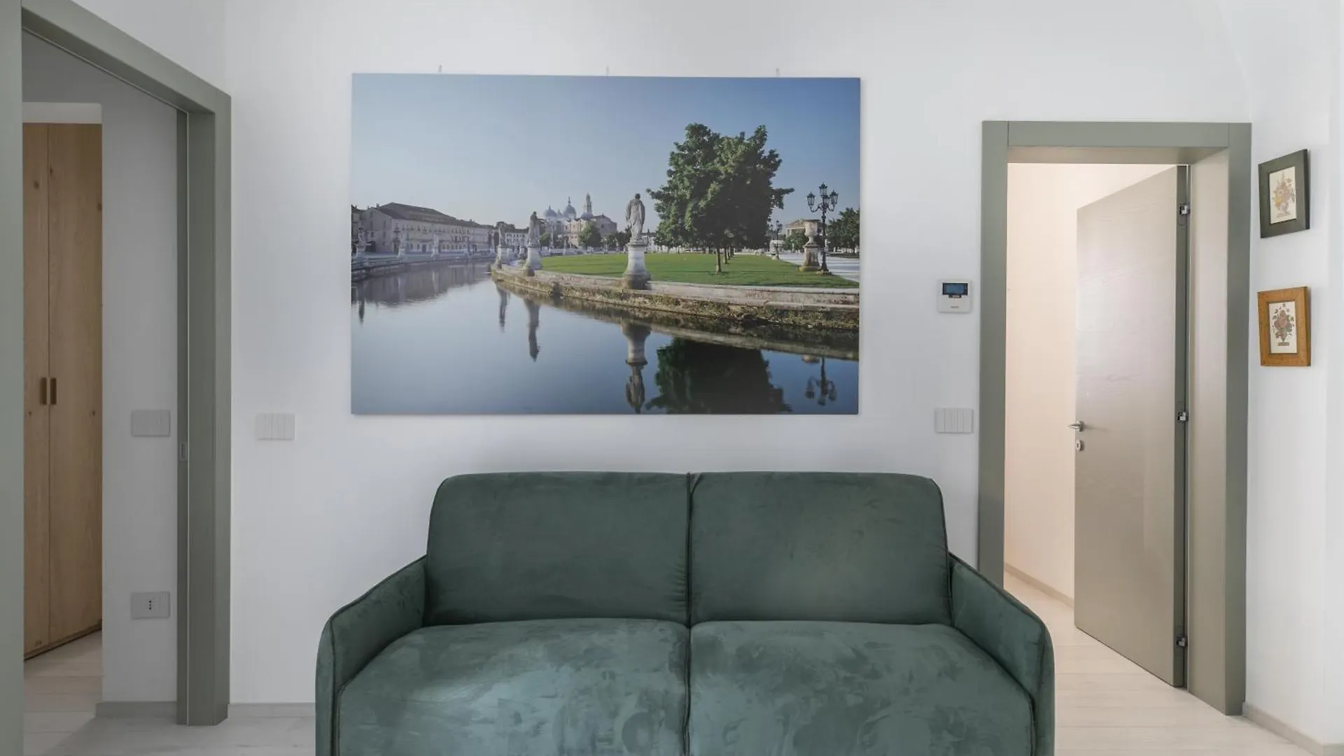 Apartment Ferienwohnung Secret Rose Garden In The Heart Of Padua